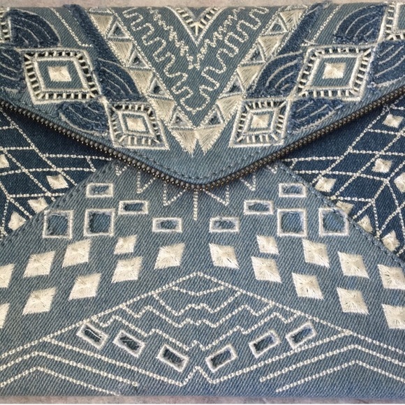 ⭐️SALE⭐️ NWT Rebecca Minkoff Light Denim Clutch - Picture 6 of 8